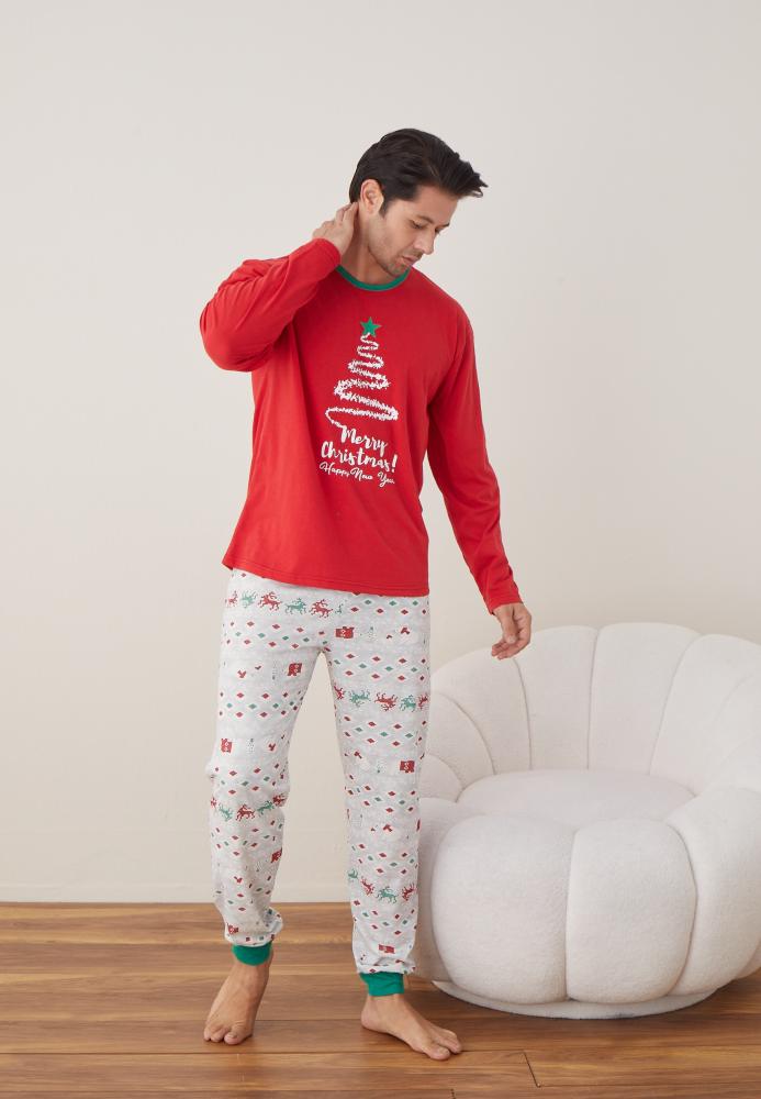 Pijama barbati Craciun " Merry Chrystmas " maneca lunga ,pantaloni lungi,Culoare Rosu Engros